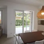 Modern With Garden In Lignano 别墅